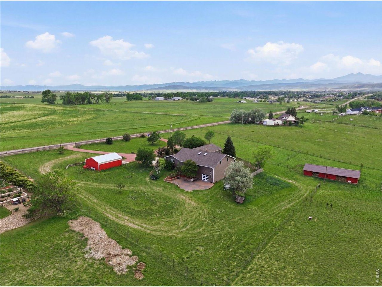 1916 W County Road 6