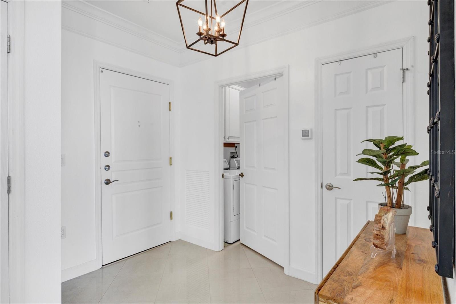 750 N Tamiami Trail PH6