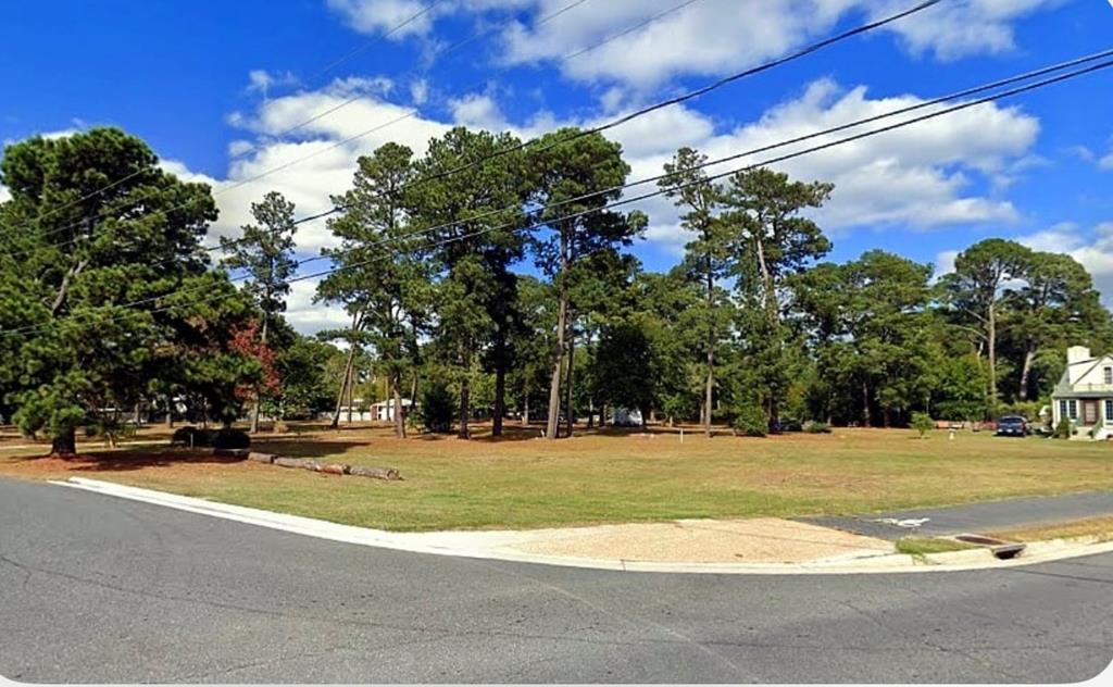 IF you can dream it you can BUILD IT! Build the home you desire with this sizeable island lot with upcoming 4 bedroom septic approval to come.  Mostly cleared with access from Taylor Street. This flag lot sets a bit off of Taylor street to offer a little more privacy. Sides of the lot are roughly 72' x 89.  .310 acres. 13,484 square feet.  A Nice location closely located to shoppes, Coffee Shops, Restaurants, and Maddox Blvd (BEACH ROAD).