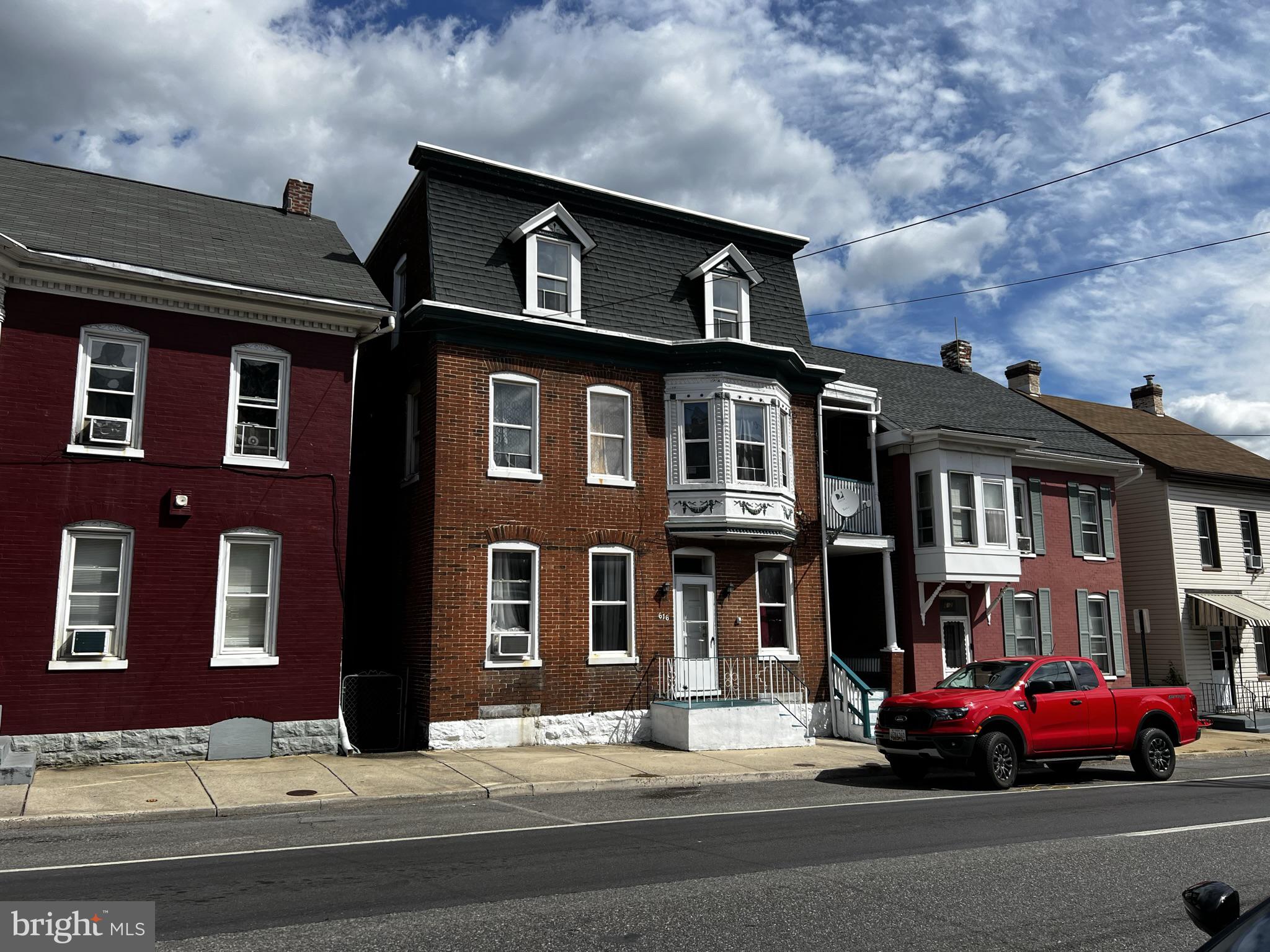 616 W Franklin Street