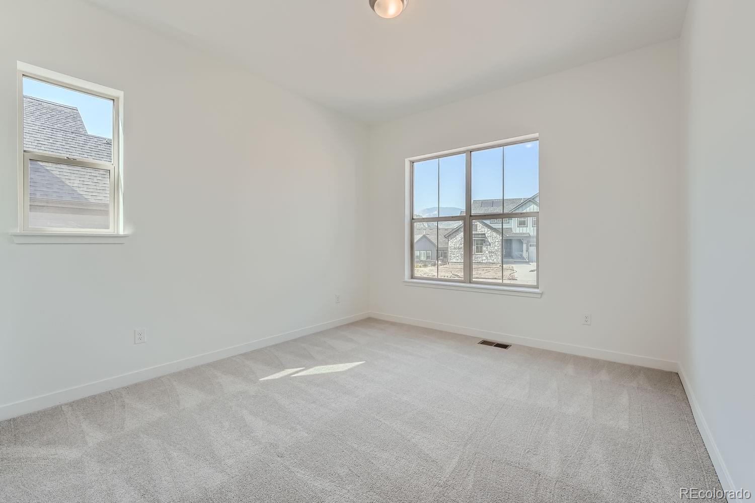 2948 S Quartz Street