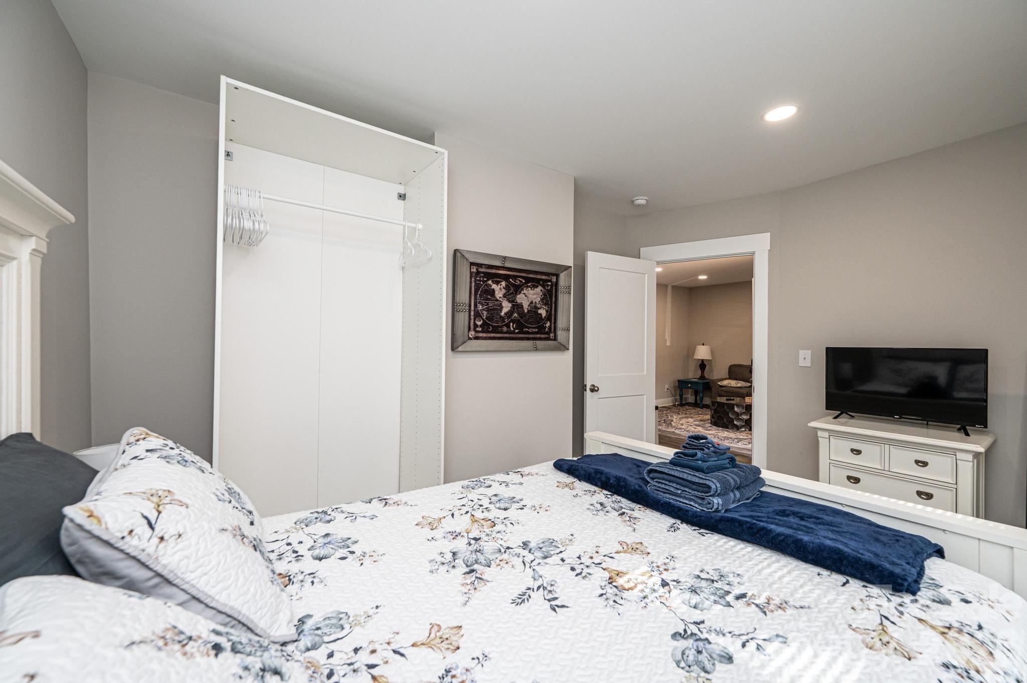 308 W Sycamore Street