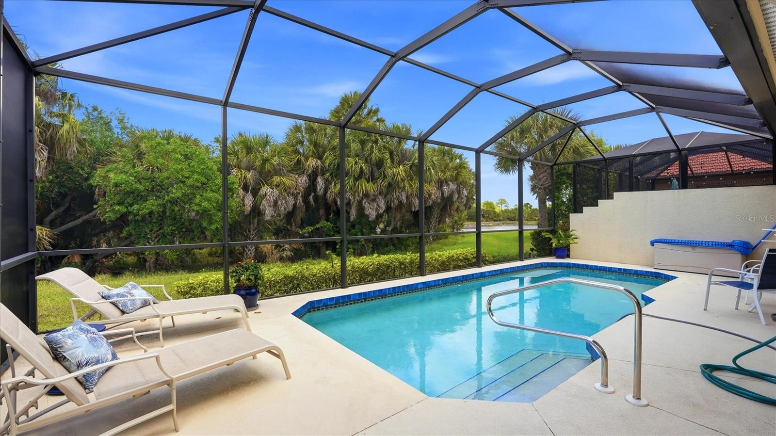 13057 Creekside Lane