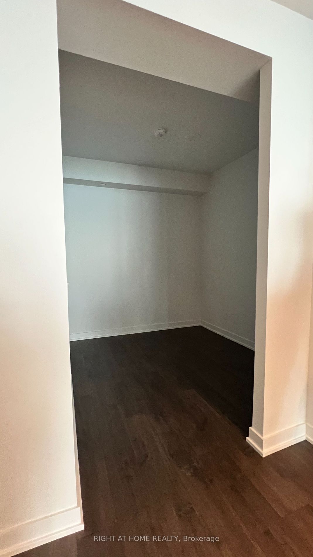 1928 W Lakeshore Blvd 2708