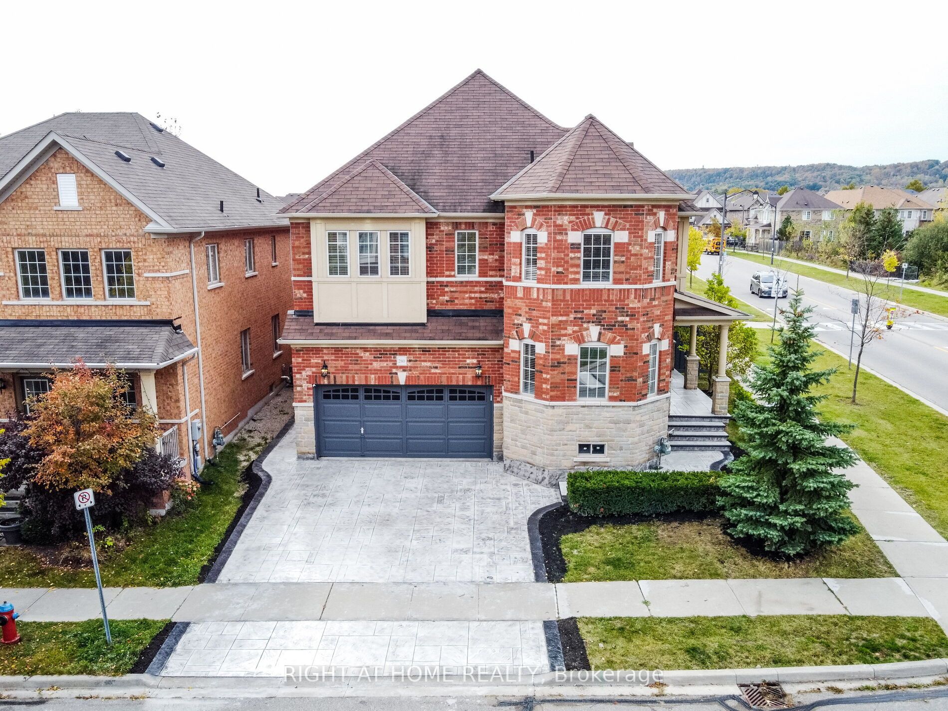 280 Wrigglesworth Cres