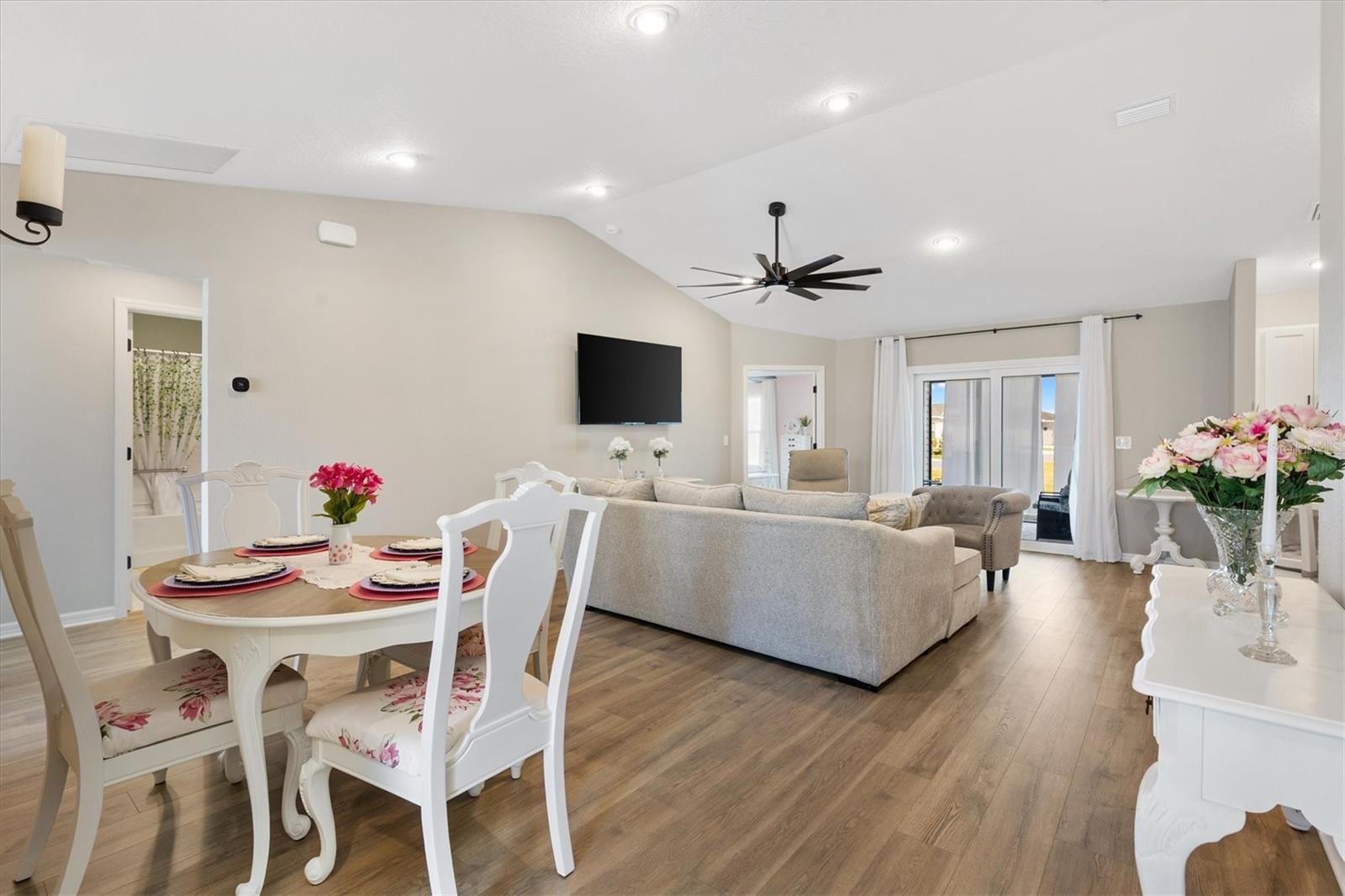 7427 Munday Lane