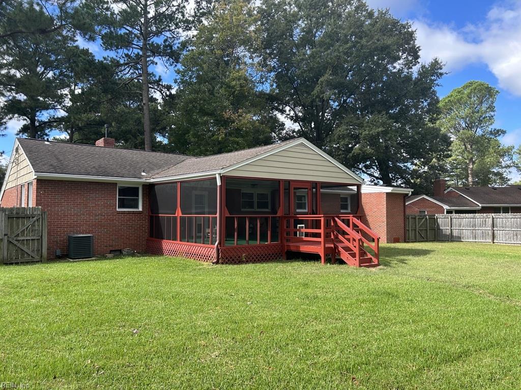 5214 Sweetbriar Circle