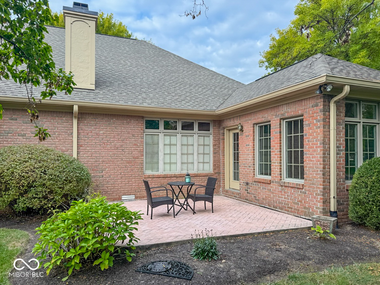 1701 Pathway Drive N