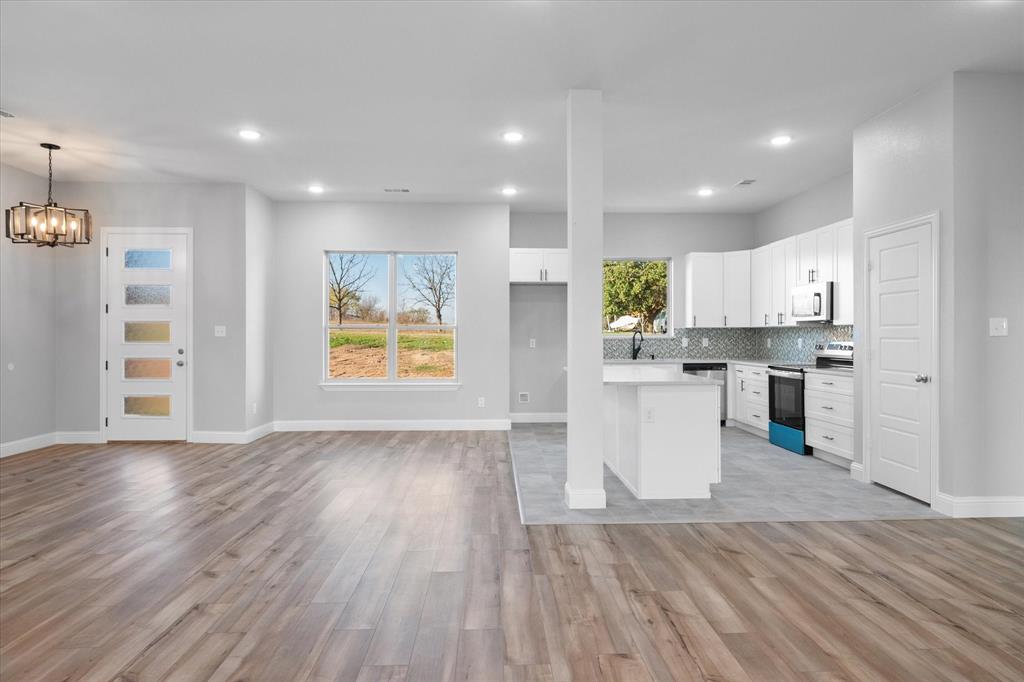 738 SE County Road 3122
