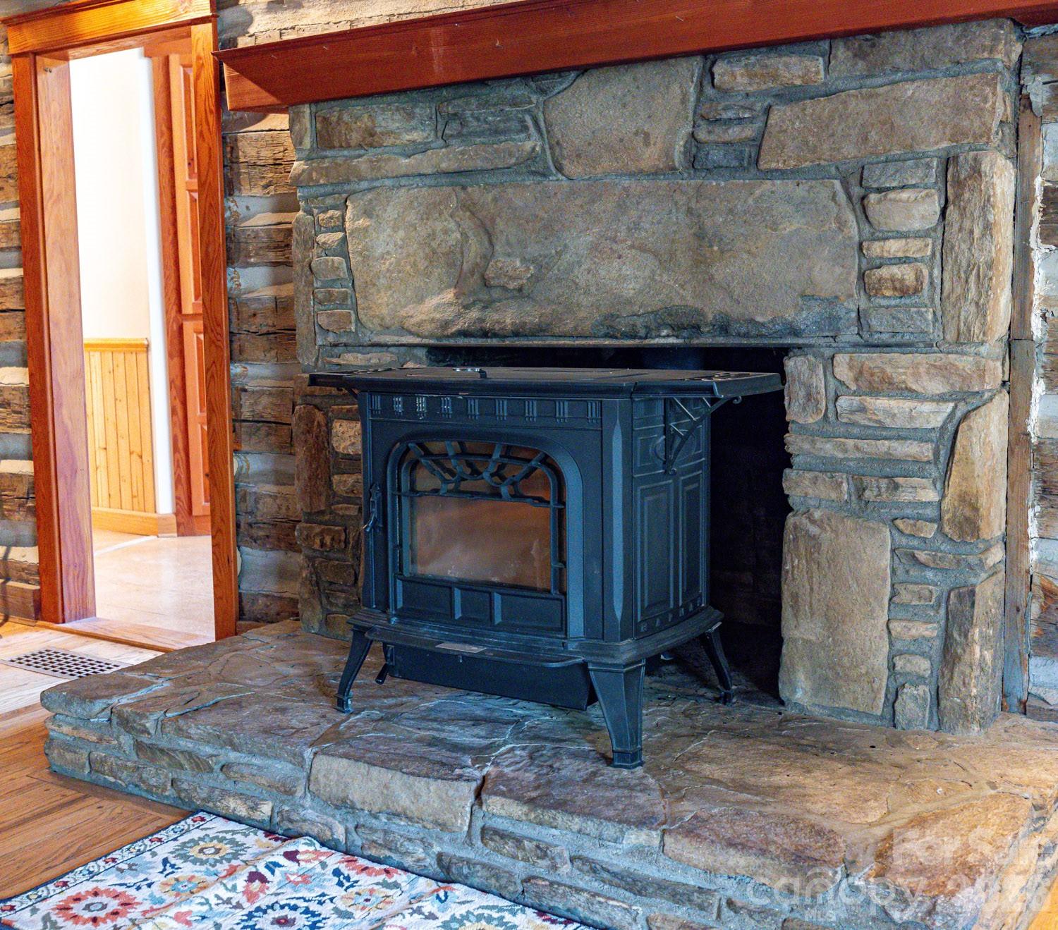 117 Woods View Trail