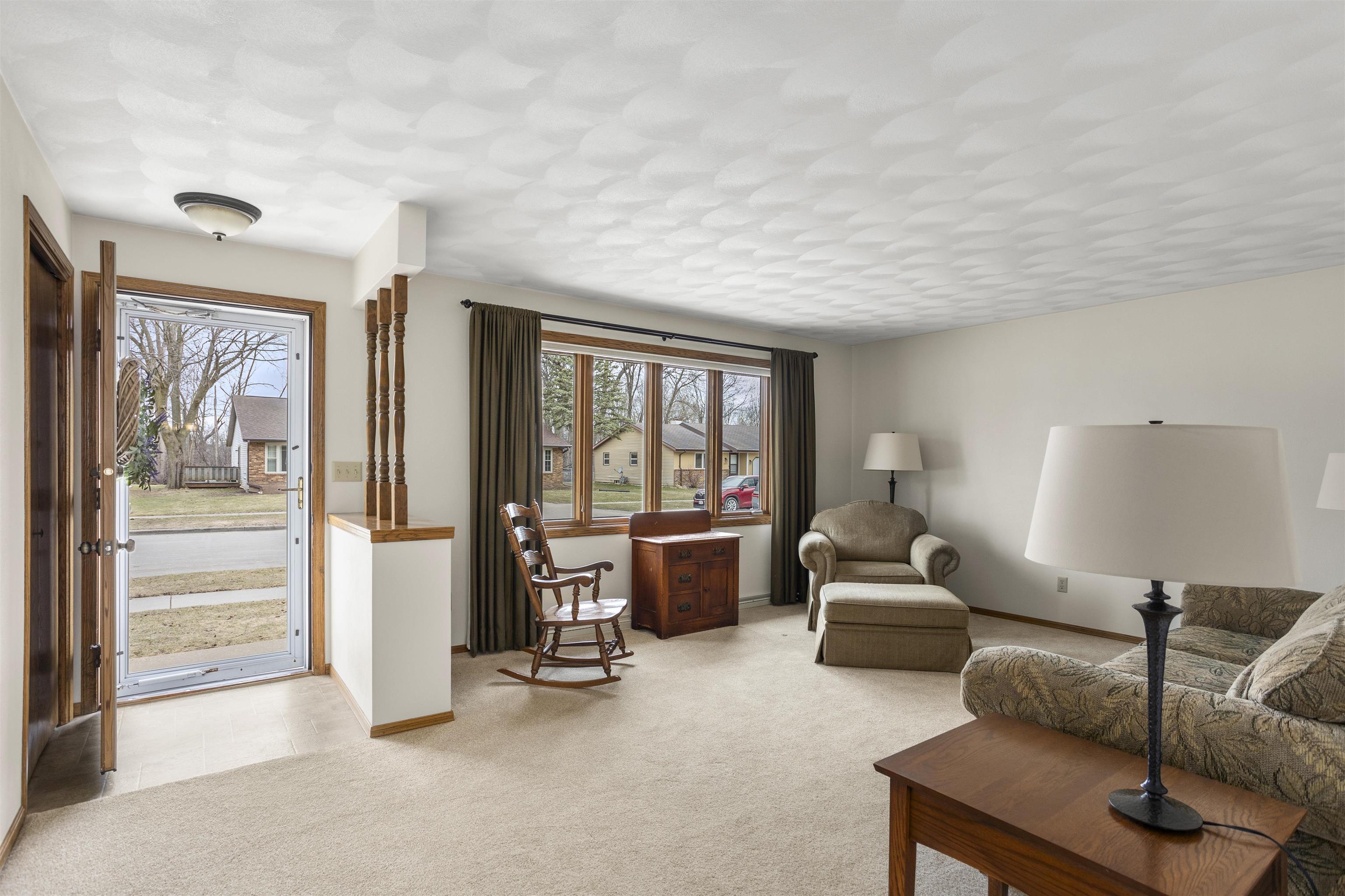 2630 N Birchwood Avenue