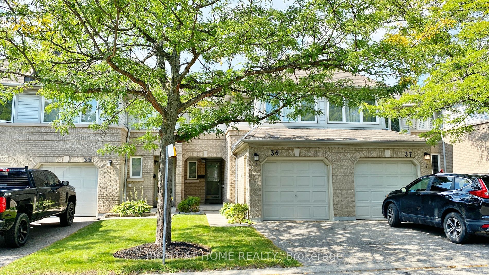 2555 Thomas St 36