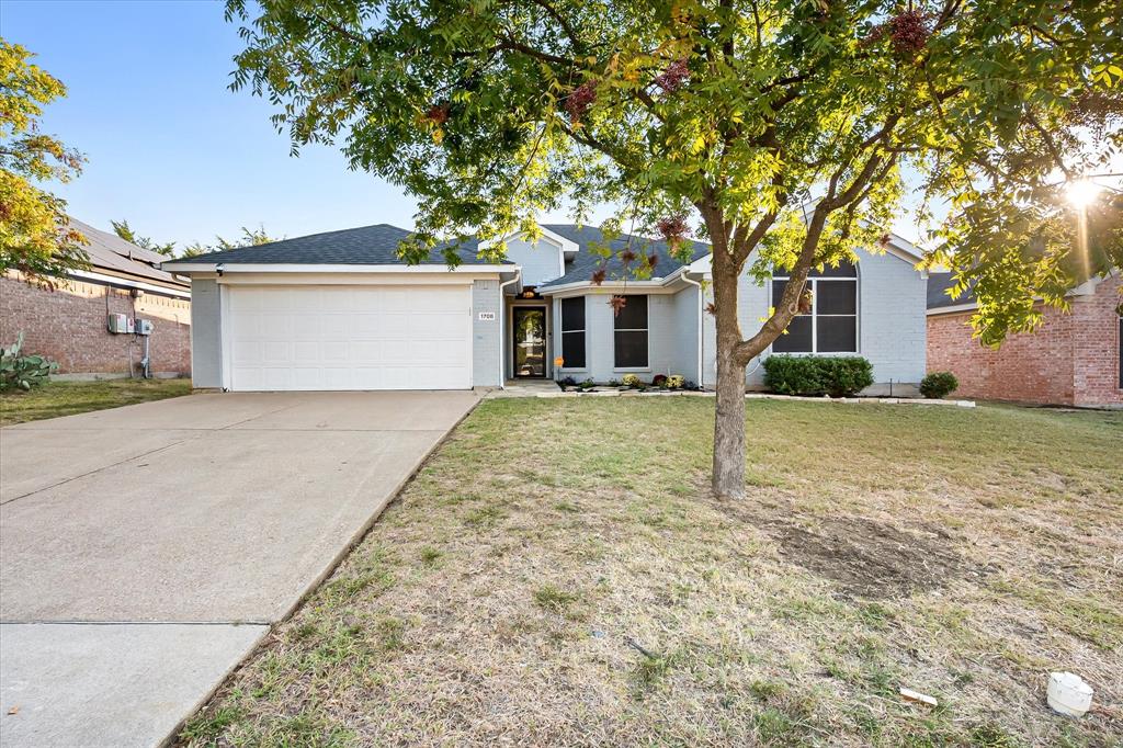 1708 Country Crest Lane