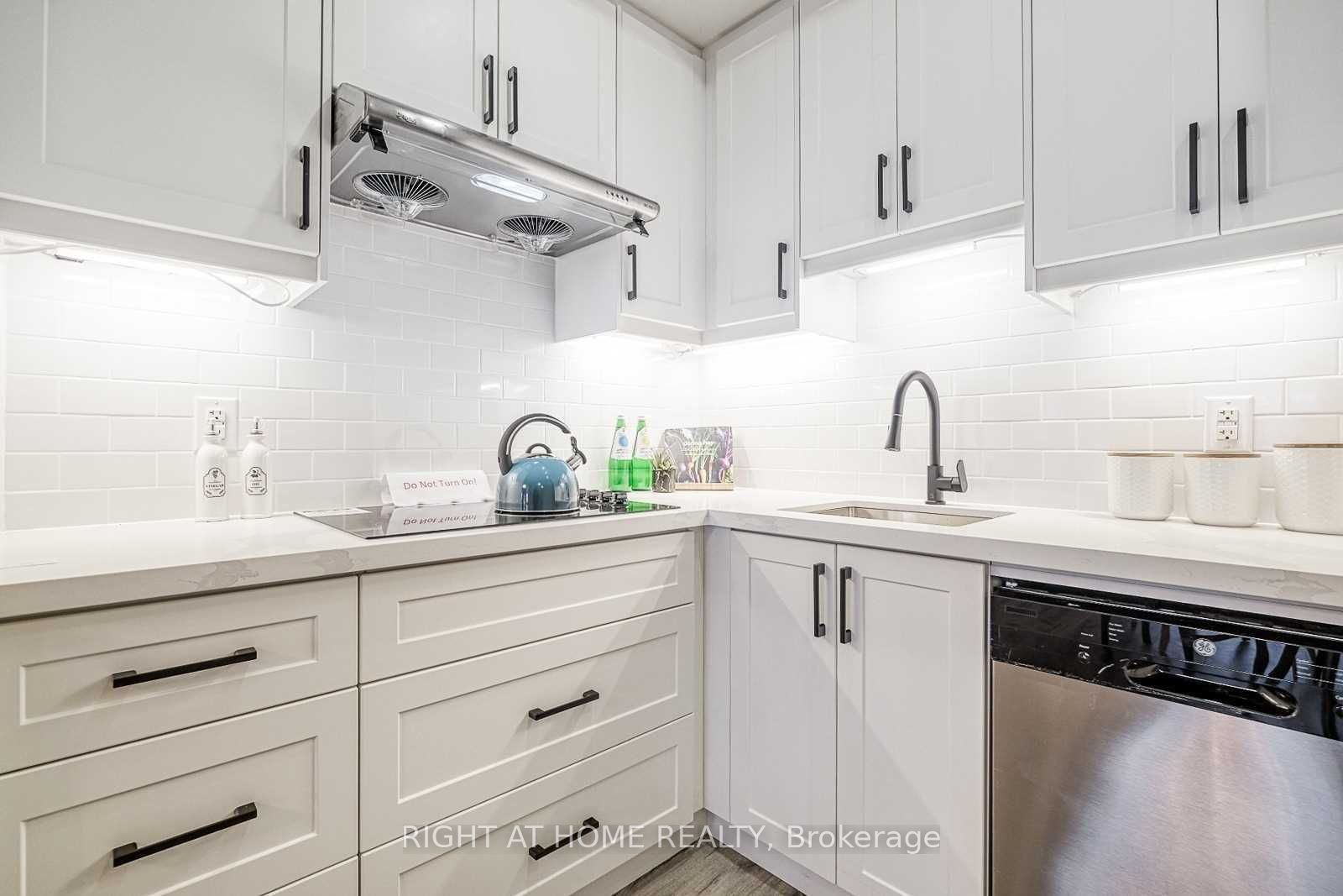 120 Harrison Garden Blvd 1507