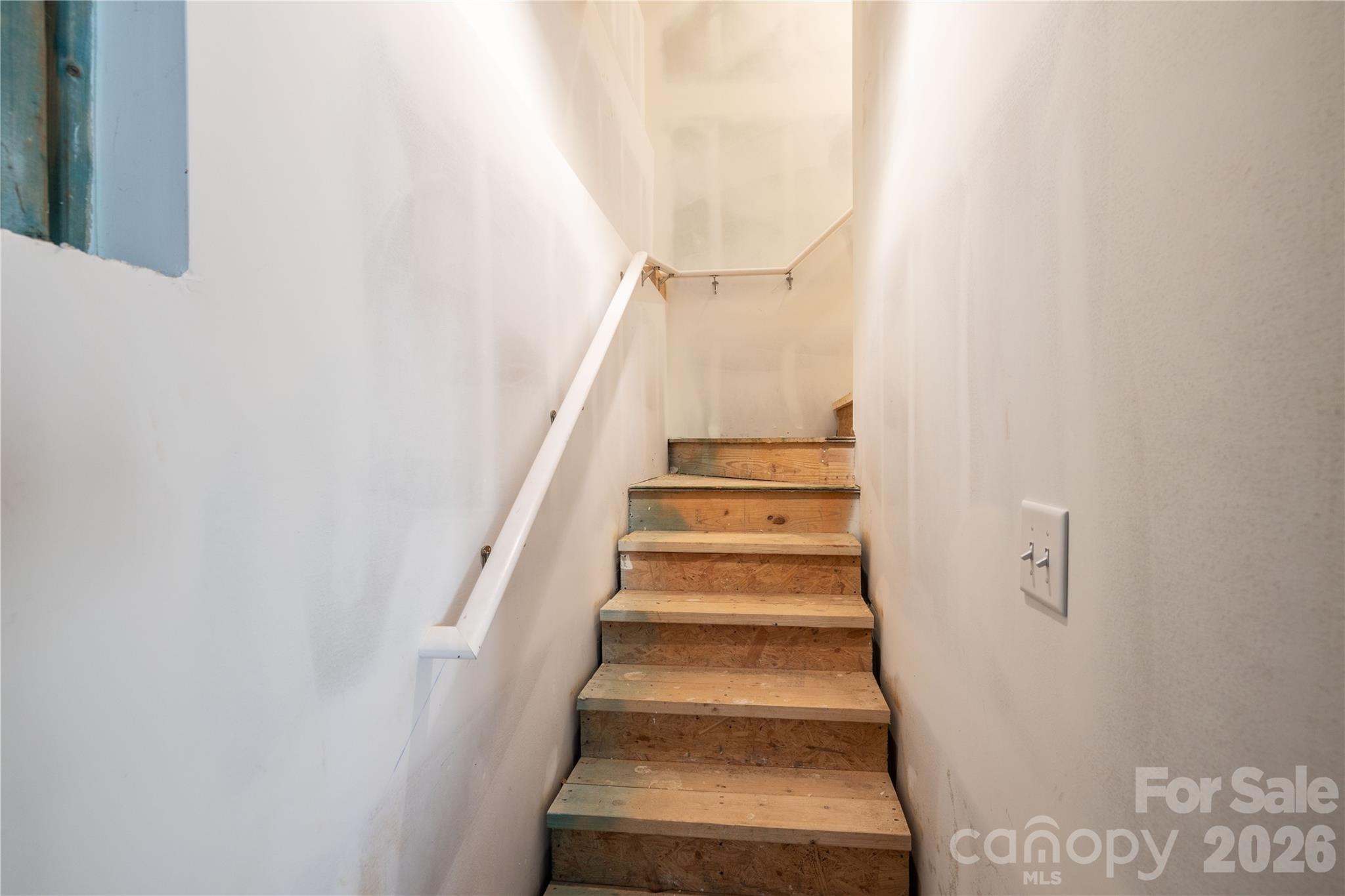 194 Hattaway Circle