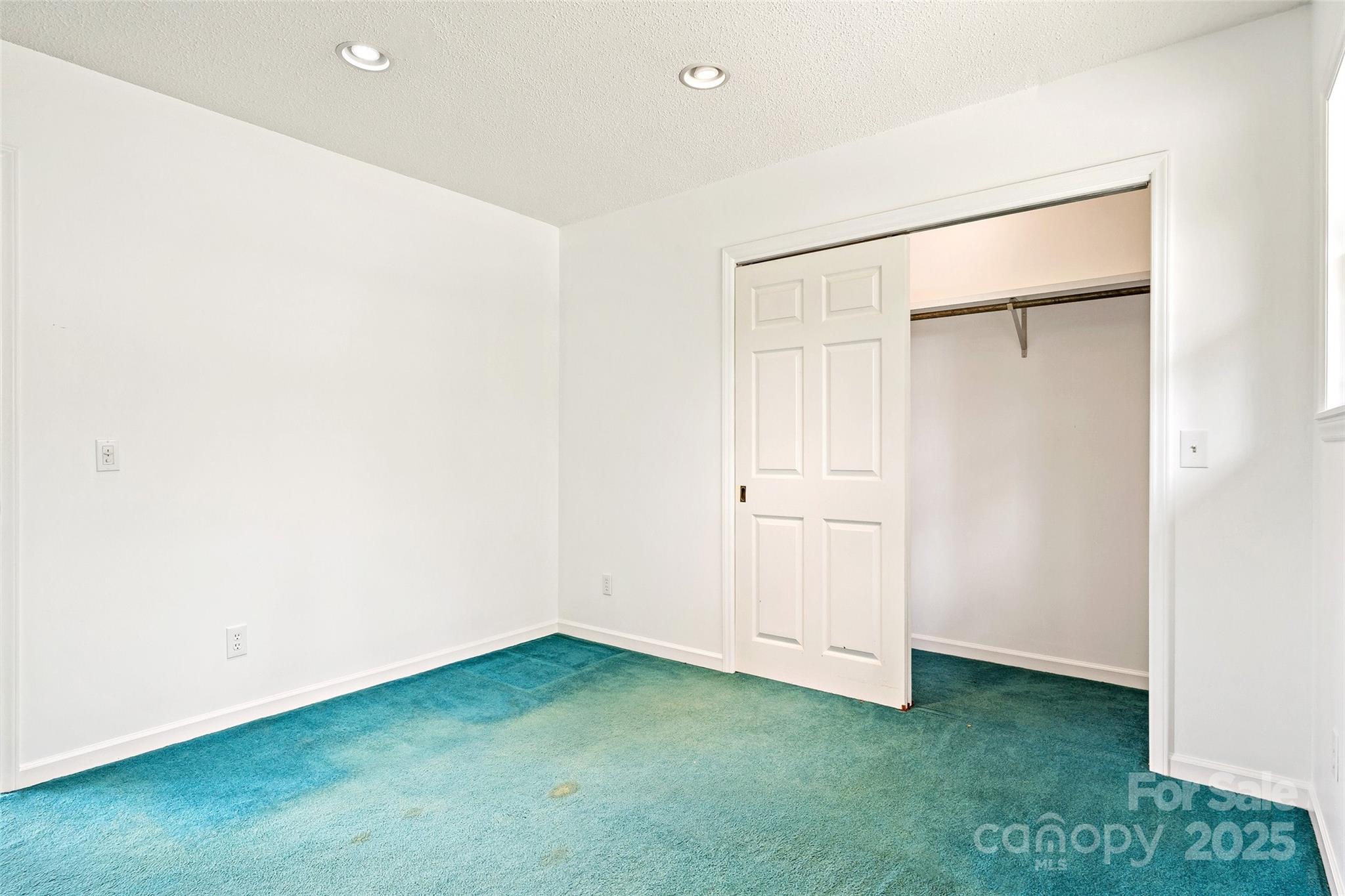 389 Orchard Road