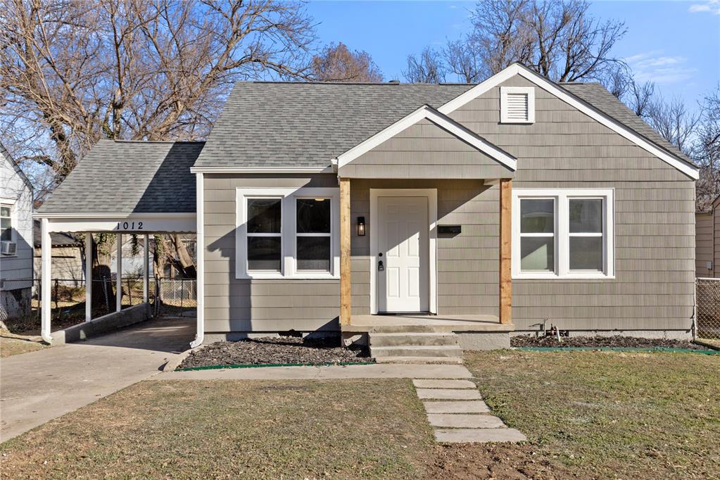 Completely renovated and move-in ready! This home features brand-new windows, as well as updated fixtures and appliances throughout. Enjoy fresh interior and exterior paint, new granite countertops, stylish click-lock flooring and new carpet, plus new garage doors with openers. Thoughtful updates from top to bottom make this home a standout—schedule your showing today!