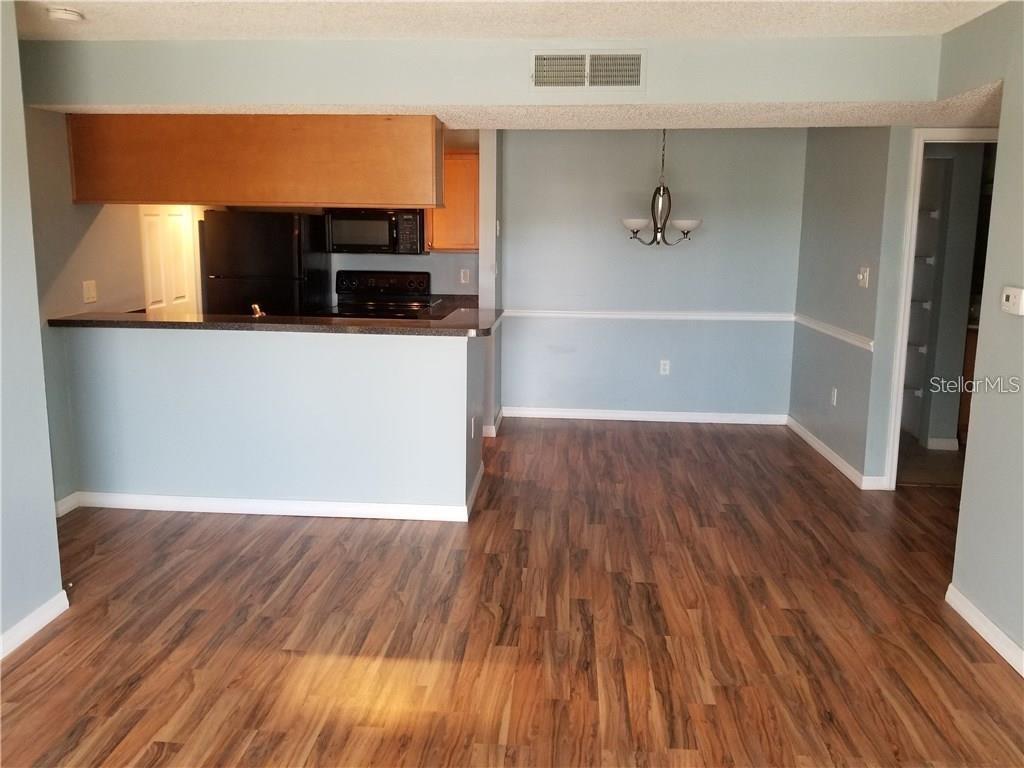 803 Lake Haven Square 202