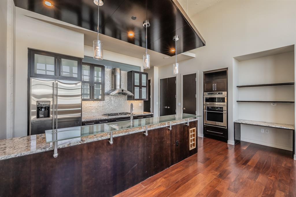 Welcome home to one of Fort Worth’s premier luxury residence. Unit 2816, is located in Montgomery Plaza on the private residence floor in the east tower. From breathtaking views of Fort Worth and the resort style infinity pool, this unit is an entertainer’s dream. Boasting 16-foot ceilings, beautiful hardwood flooring, a chef’s kitchen with a gas range, and an open floor plan with lots of natural lighting. This 2 bedroom 2 bathroom unit has it all, including spa inspired bathrooms, a wine fridge, an amenity center with a gym, 24 hour concierge and plenty more to offer.