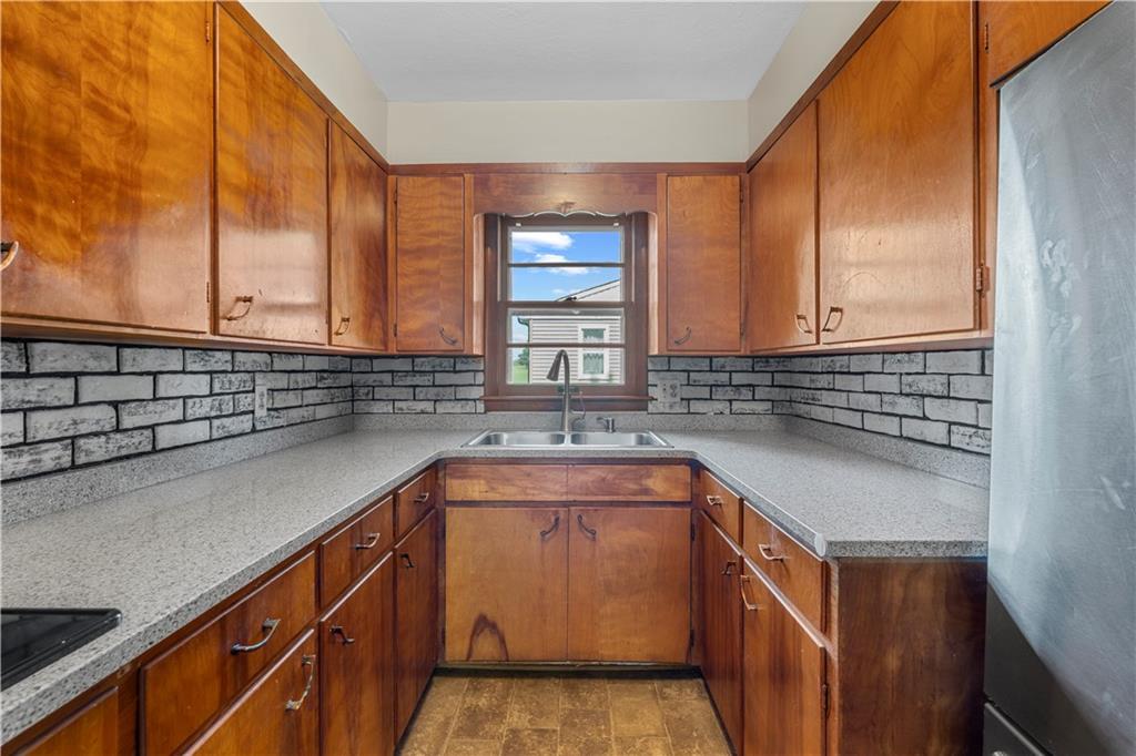 635 N Perkins Street