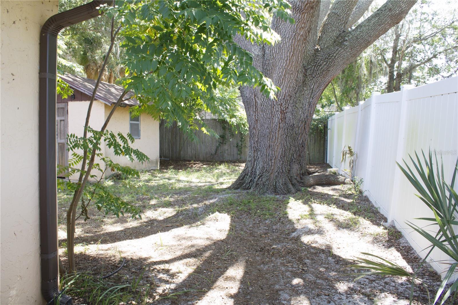 3740 Hawthorne Lane