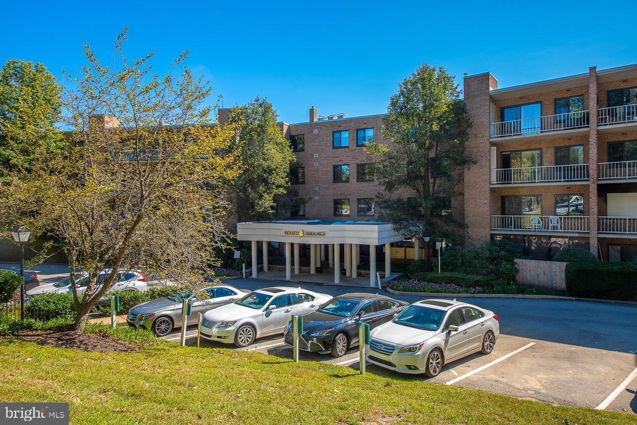 1637 Oakwood Drive S115