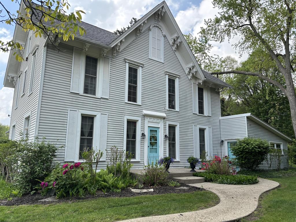Set on a picturesque 1.1-acre parcel along prestigious Wing Lake Road, this 3,069 sq. ft. charming 1850s farmhouse blends historic character with the coveted lifestyle of Bloomfield Hills. Offering four bedrooms, three bathrooms, and a 2-stall attached garage, the home is rich with timeless appeal, original architectural details, warm textures, and an inviting sense of historywhile providing the space and functionality today's buyers seek. The unfinished basement adds 1,000 sq ft. Located in one of the area's most highly desired neighborhoods, this property enjoys an unparalleled proximity to Birmingham and some of metro Detroit's most renowned schools, including Brother Rice, Marian, Detroit Country Day, and Cranbrook. Mature trees and expansive grounds create a serene, private setting, ideal for outdoor entertaining, gardening, or simply enjoying the peaceful surroundings. A rare opportunity to own a legacy property in an exceptional location, combining acreage, charm,Set on a picturesque 1.1-acre parcel along prestigious Wing Lake Road, this 3,069 sq. ft. charming 1850s farmhouse blends historic character with the coveted lifestyle of Bloomfield Hills. Offering four bedrooms, three bathrooms, and a 2-stall attached garage, the home is rich with timeless appealoriginal architectural details, warm textures, and an inviting sense of historywhile providing the space and functionality today's buyers seek. The unfinished basement adds an additional 1,000 sq ft.Located in one of the area's most highly desired neighborhoods, this property enjoys an unparalleled proximity to Birmingham and some of metro Detroit's most renowned schools, including Brother Rice, Marian, Detroit Country Day, and Cranbrook. Mature trees and expansive grounds create a serene, private setting, ideal for outdoor entertaining, gardening, or simply enjoying the peaceful surroundings. A rare opportunity to own a legacy property in an exceptional location, combining acreage, charm, and convenience in the heart of Bloomfield Hills.