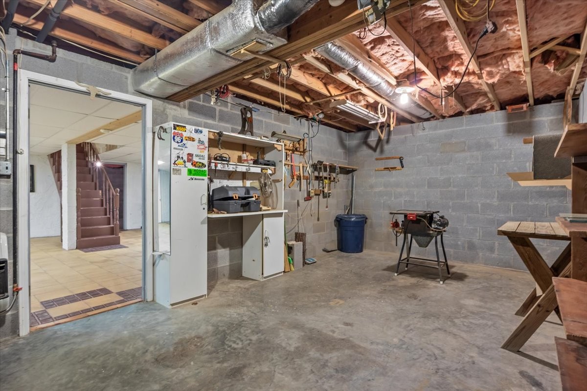 414 Valleywood Dr