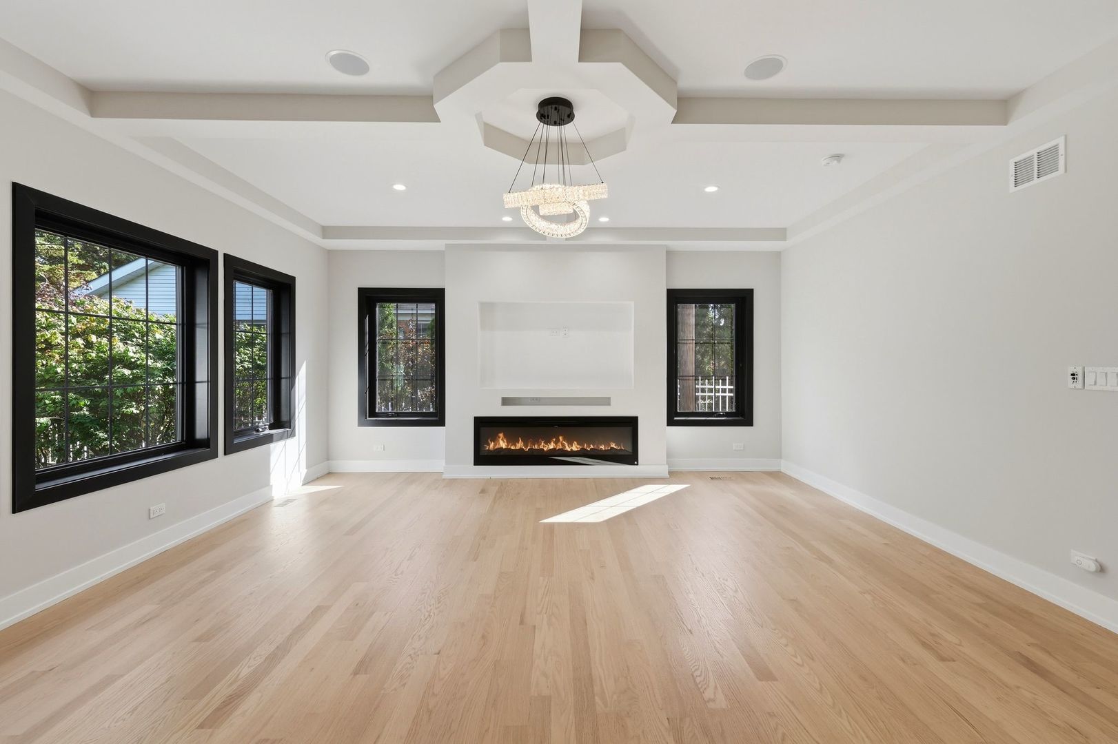 9235 Crescent Court