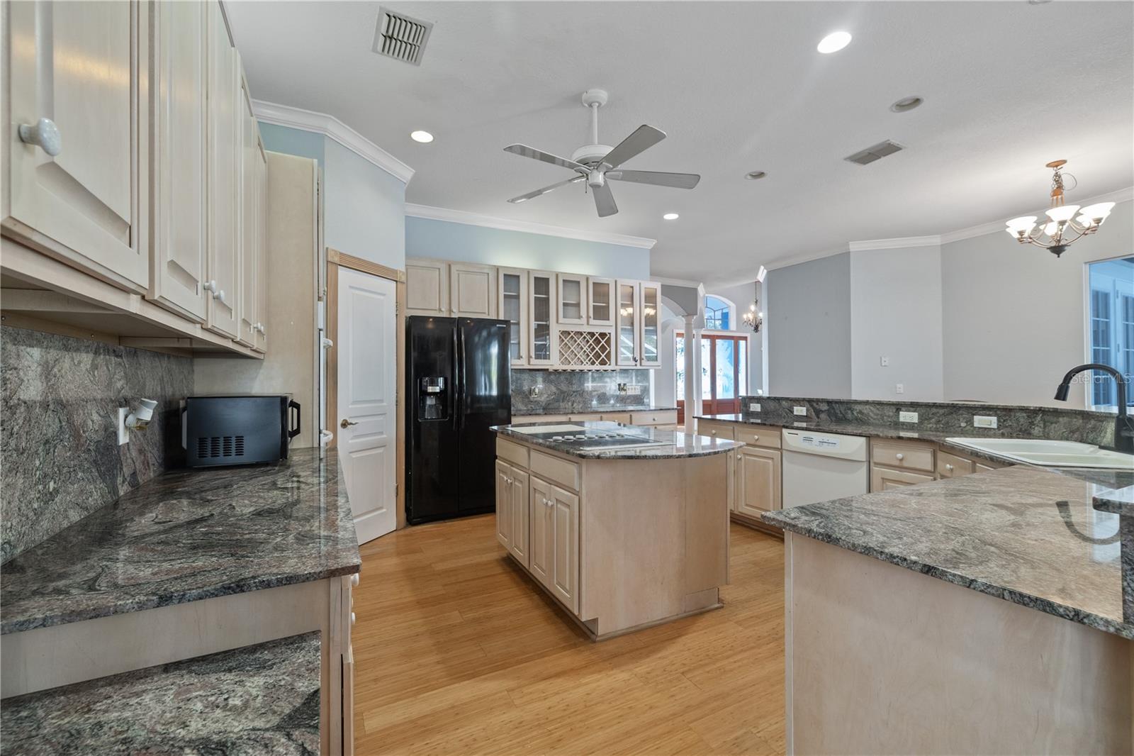 405 Chastain Road
