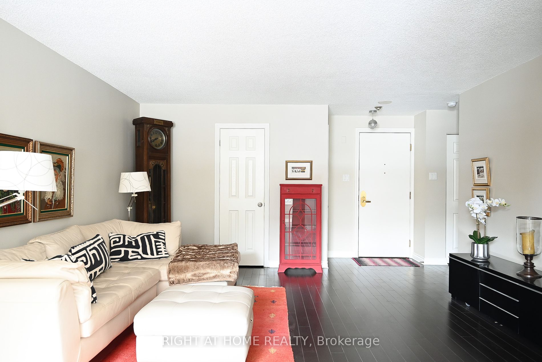 1210 Don Mills Rd 223
