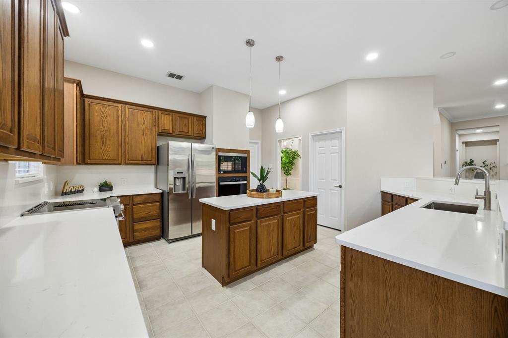 415 Mainsail Drive