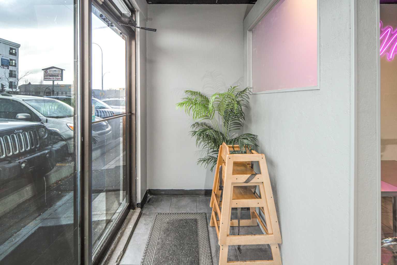 2111 Centre Street NW