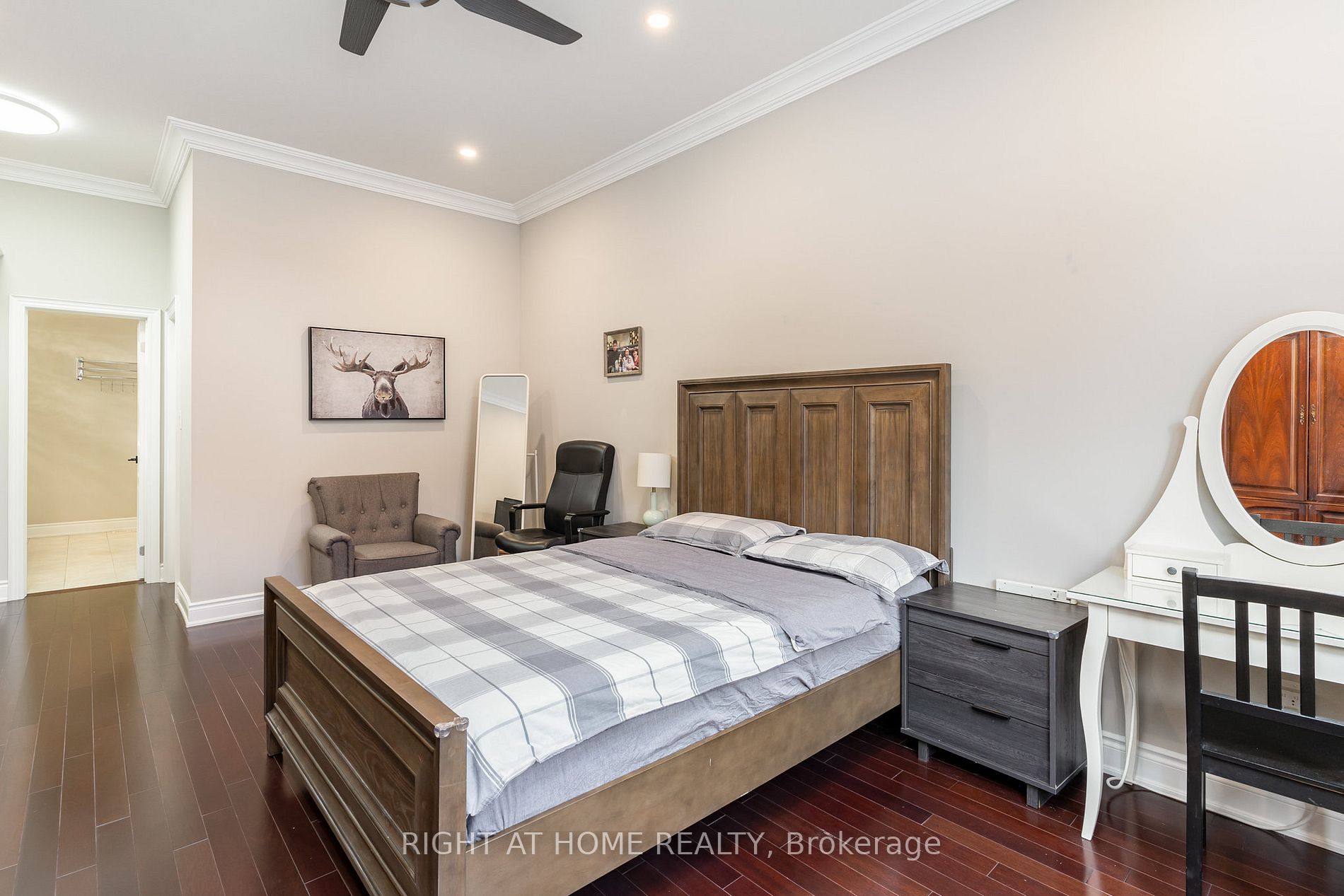 185 Cook's Mill Cres