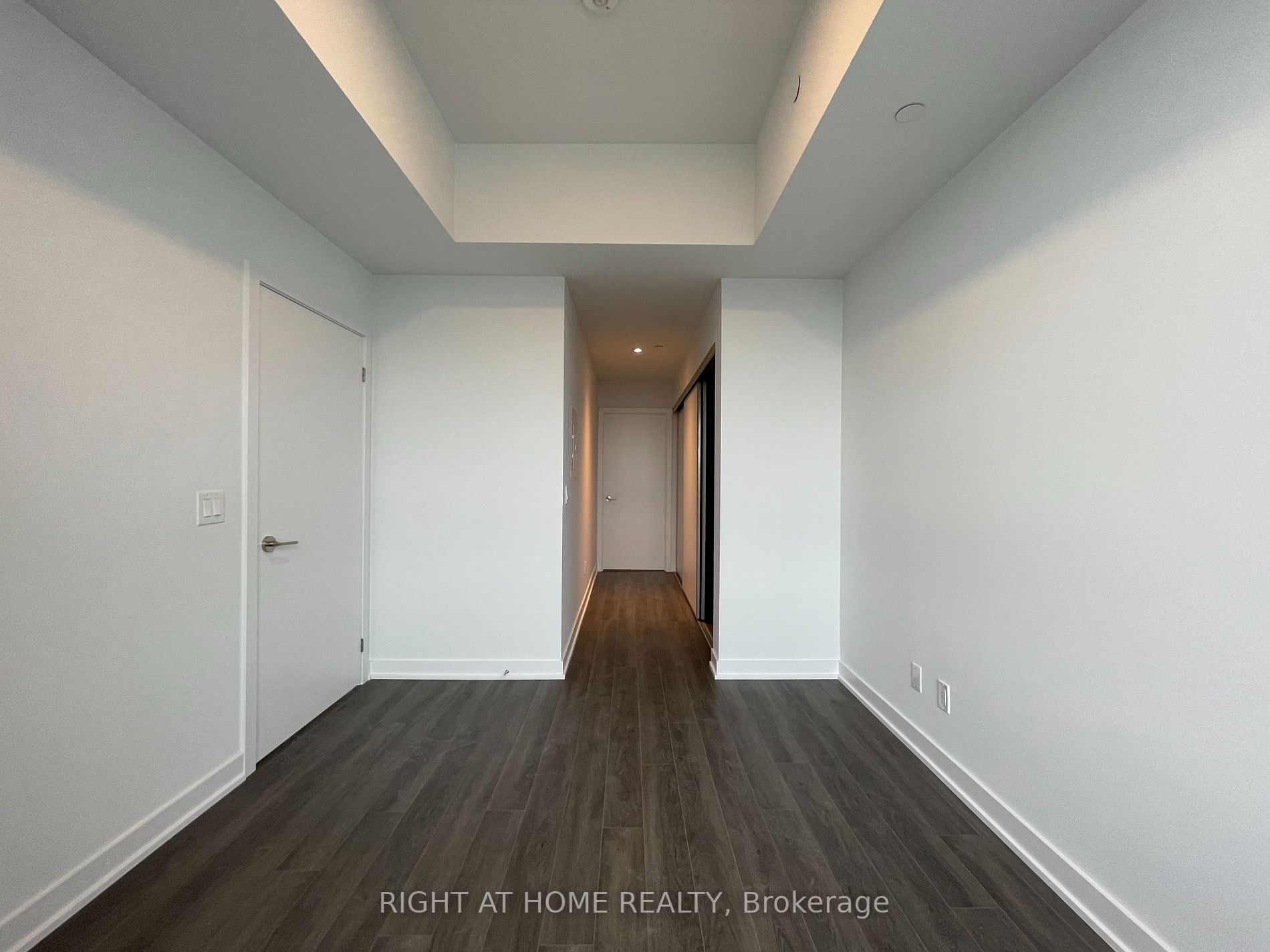 1926 W Lakeshore Blvd 4205