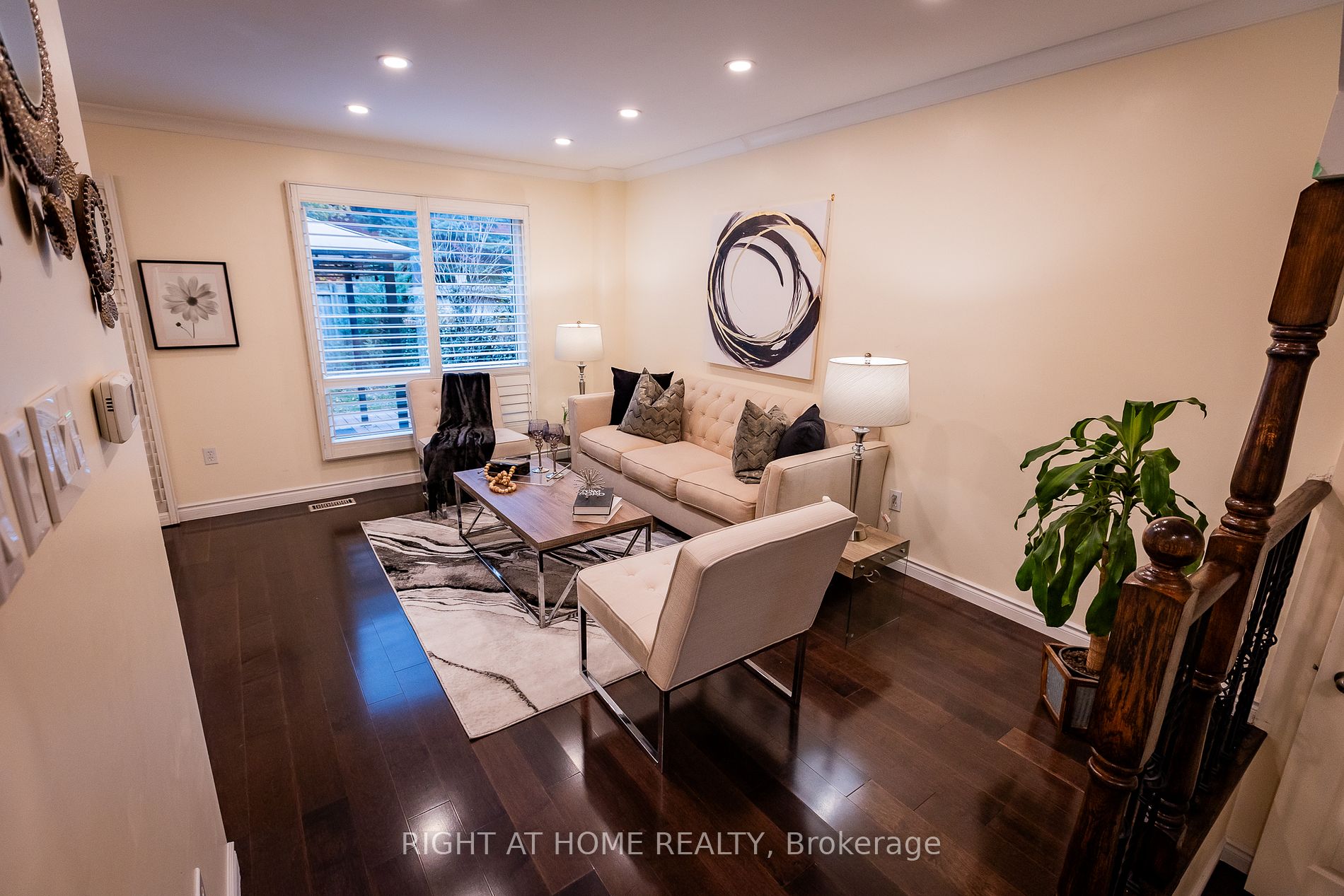 2077 Golden Orchard Tr