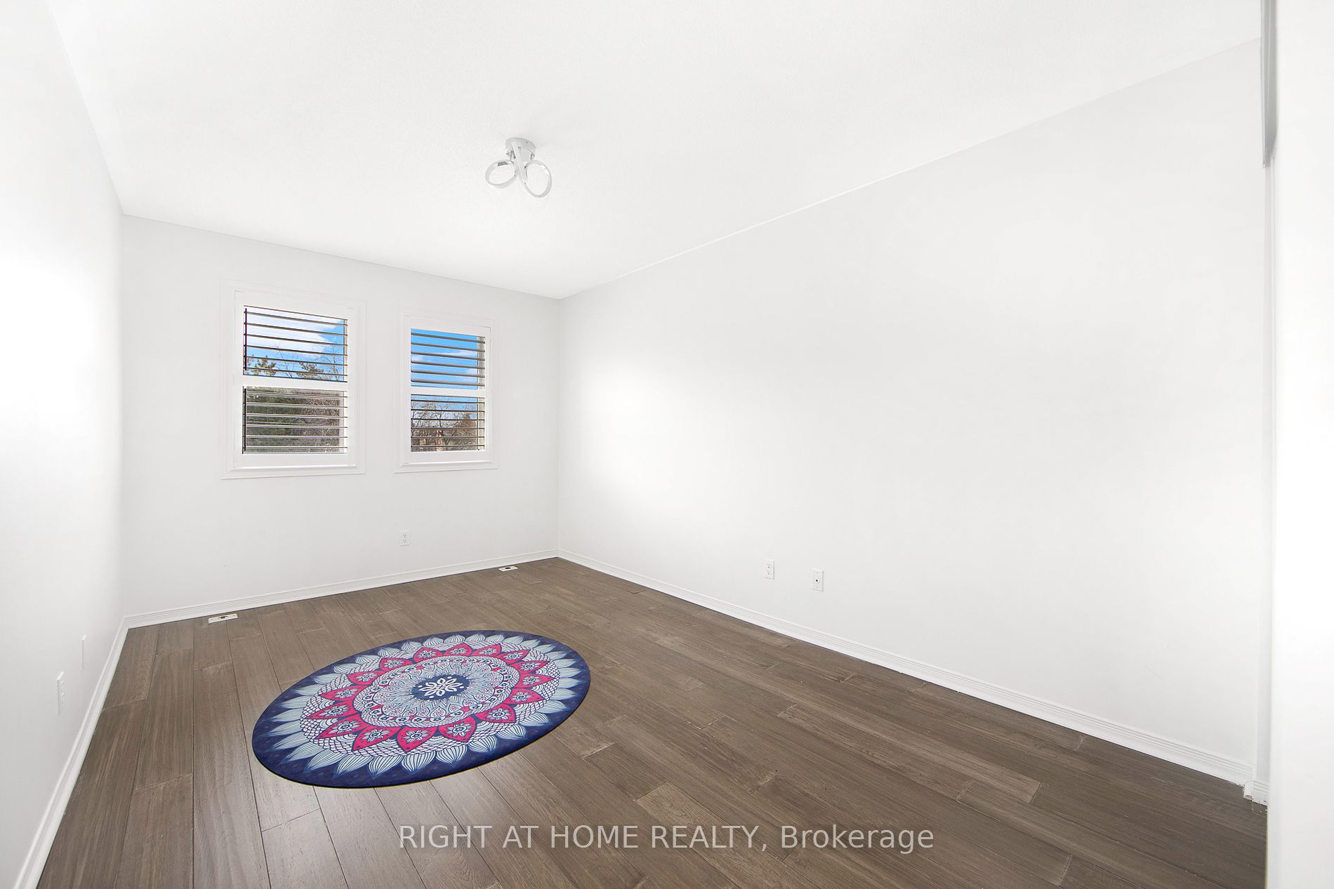 19 Rosebank Dr 302