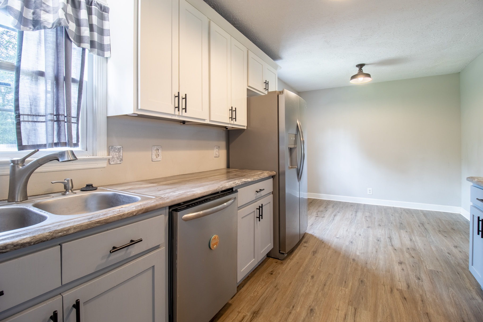 409 Sunnybrook Dr