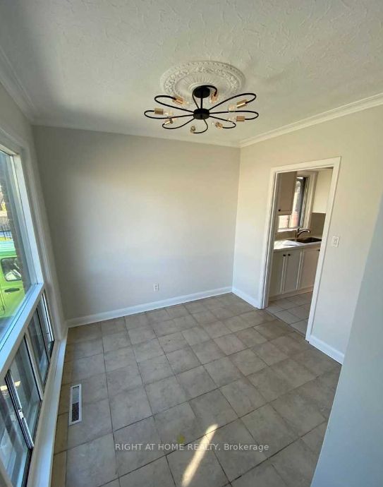 224 W Felan Ave Main