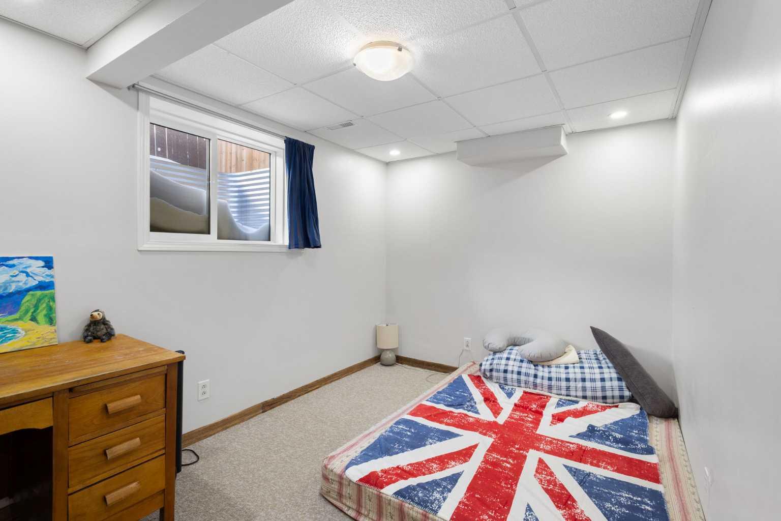 95 Beddington Way NE