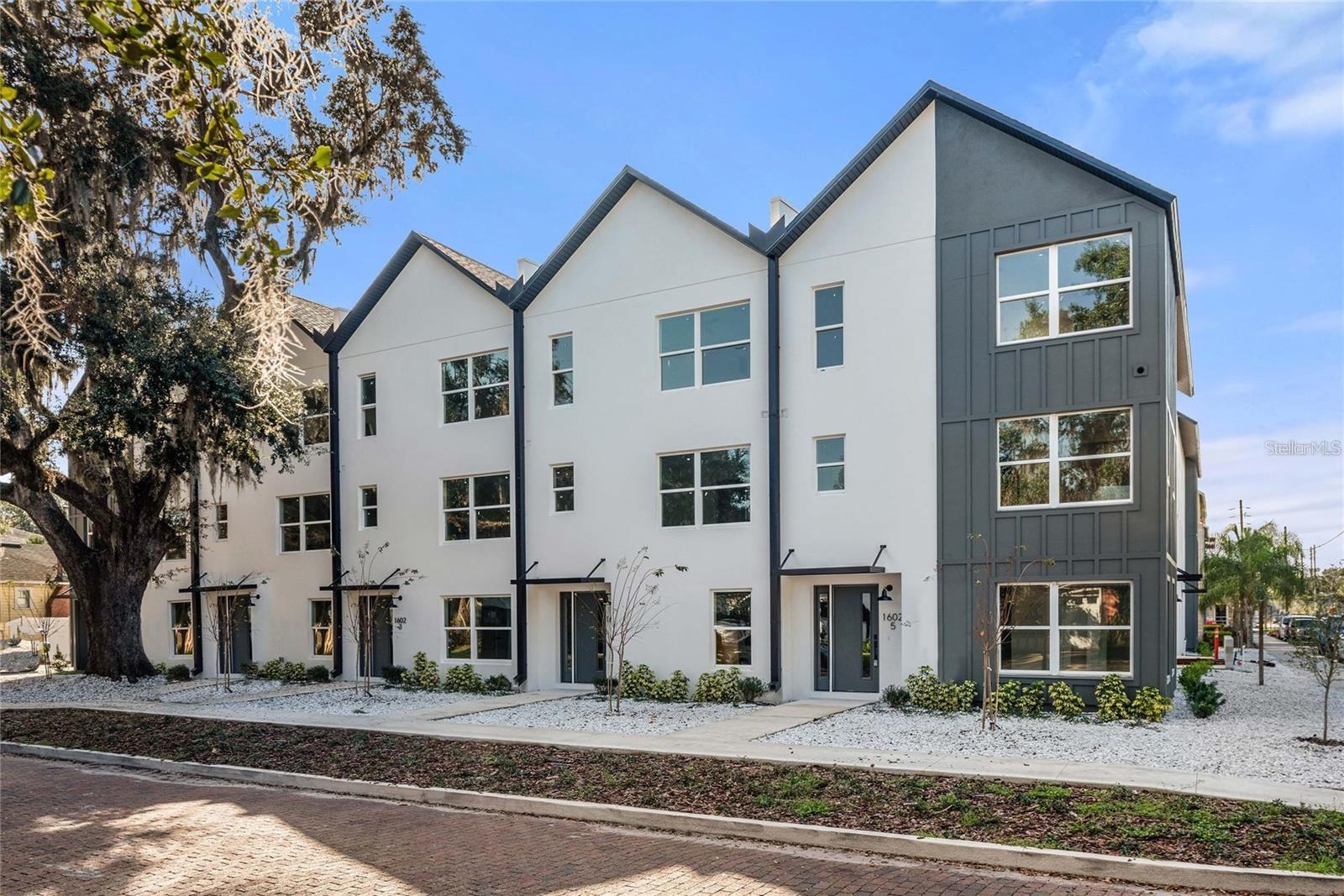 1606 Park Lake Street 9