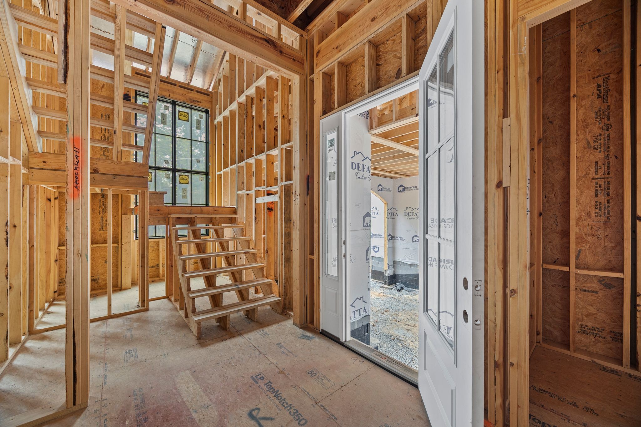 8013 Linda Ln