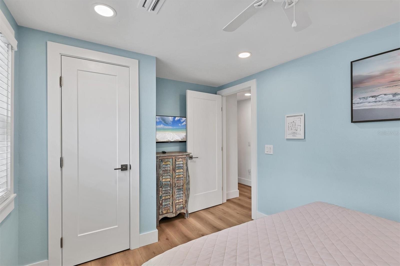 270 Gladiolus Street