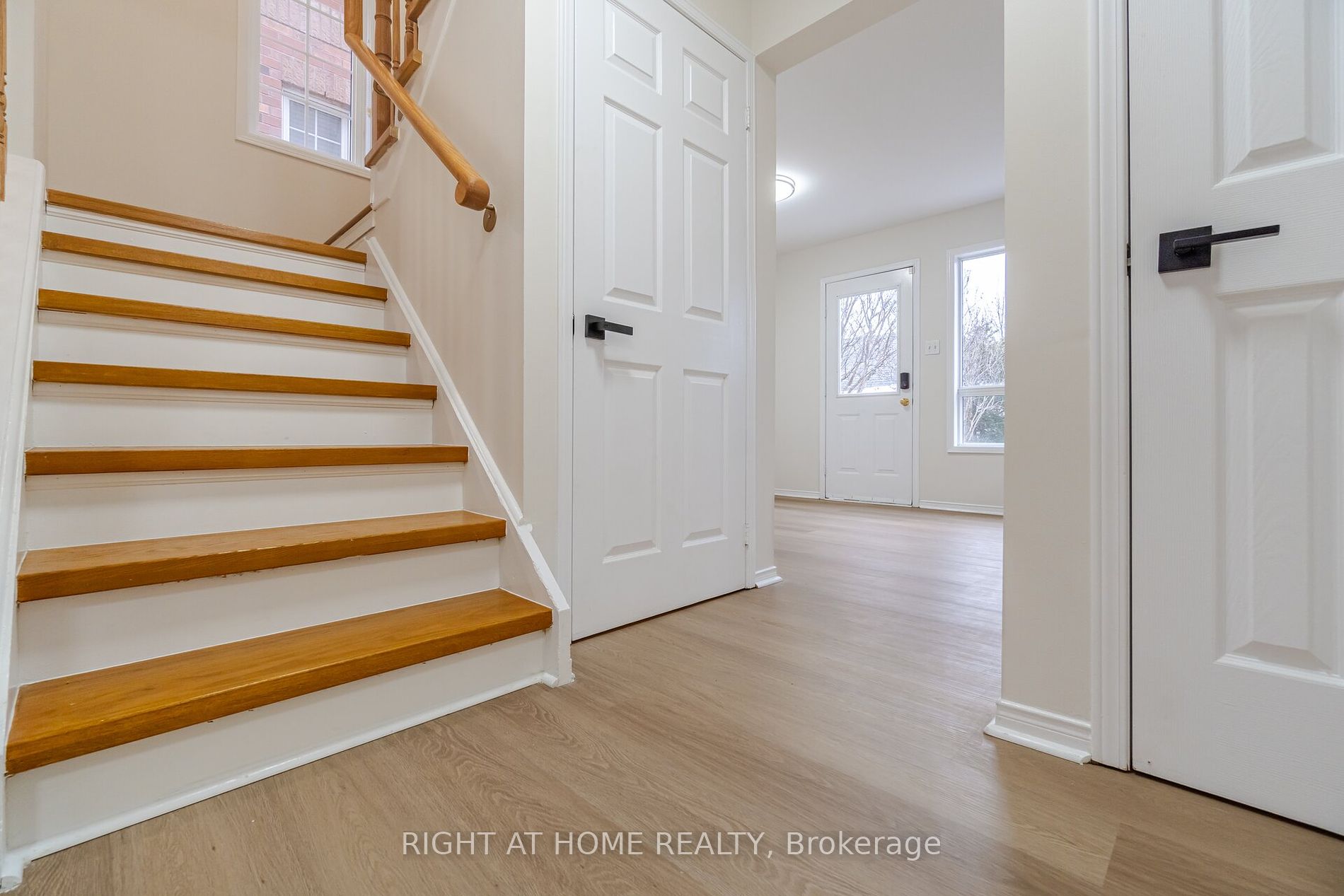 348 Delaney Dr