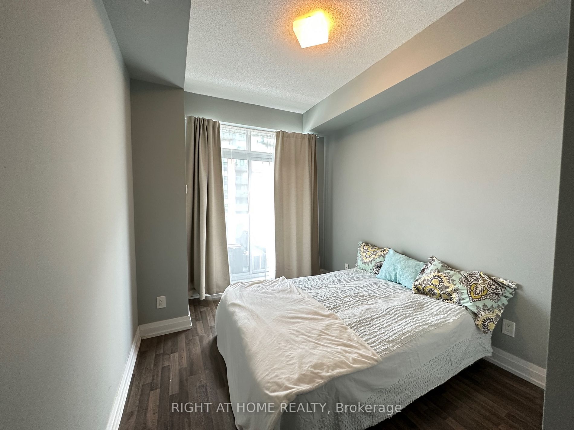 555 E Wilson Ave E615