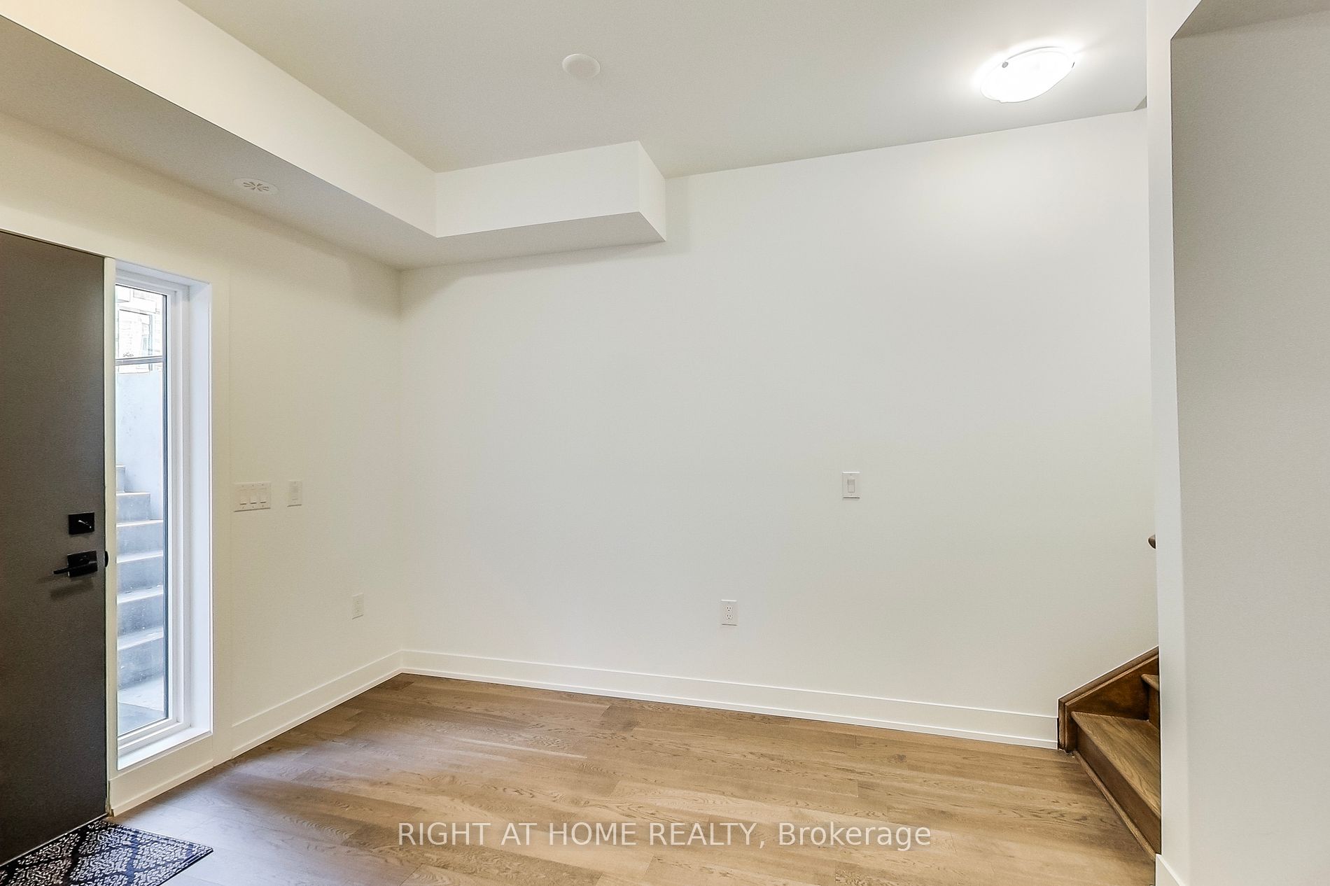 1095 Douglas Mccurdy Dr 156