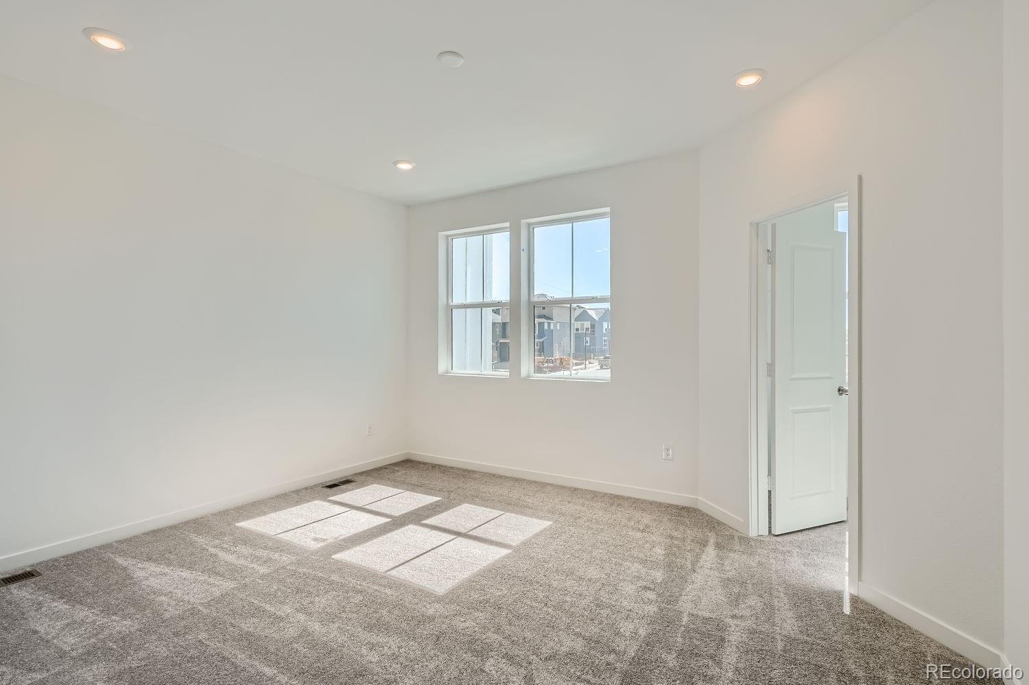 2017 S Haleyville Way