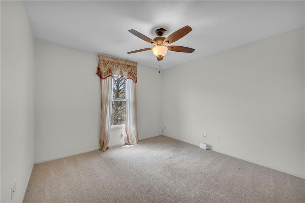 7442 N Sycamore Avenue