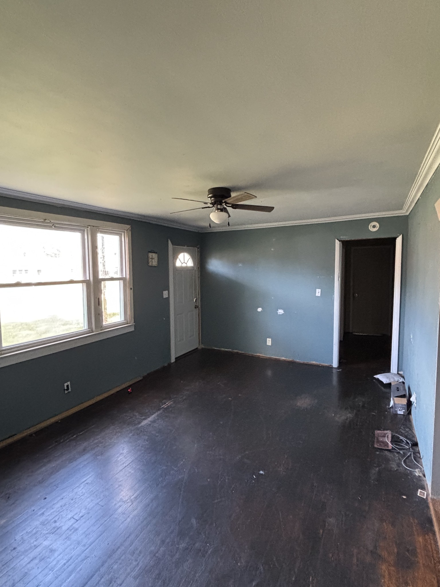 454 Carman Ave