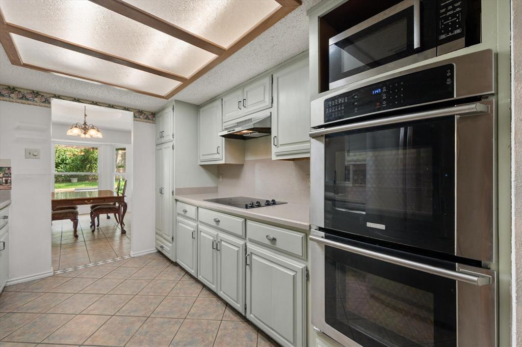 1113 Rusdell Drive